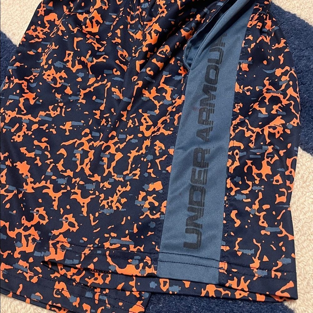 Under armour shorts - Picture 2 of 2